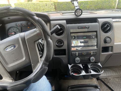 Used 2010 Ford F150 STX image 6