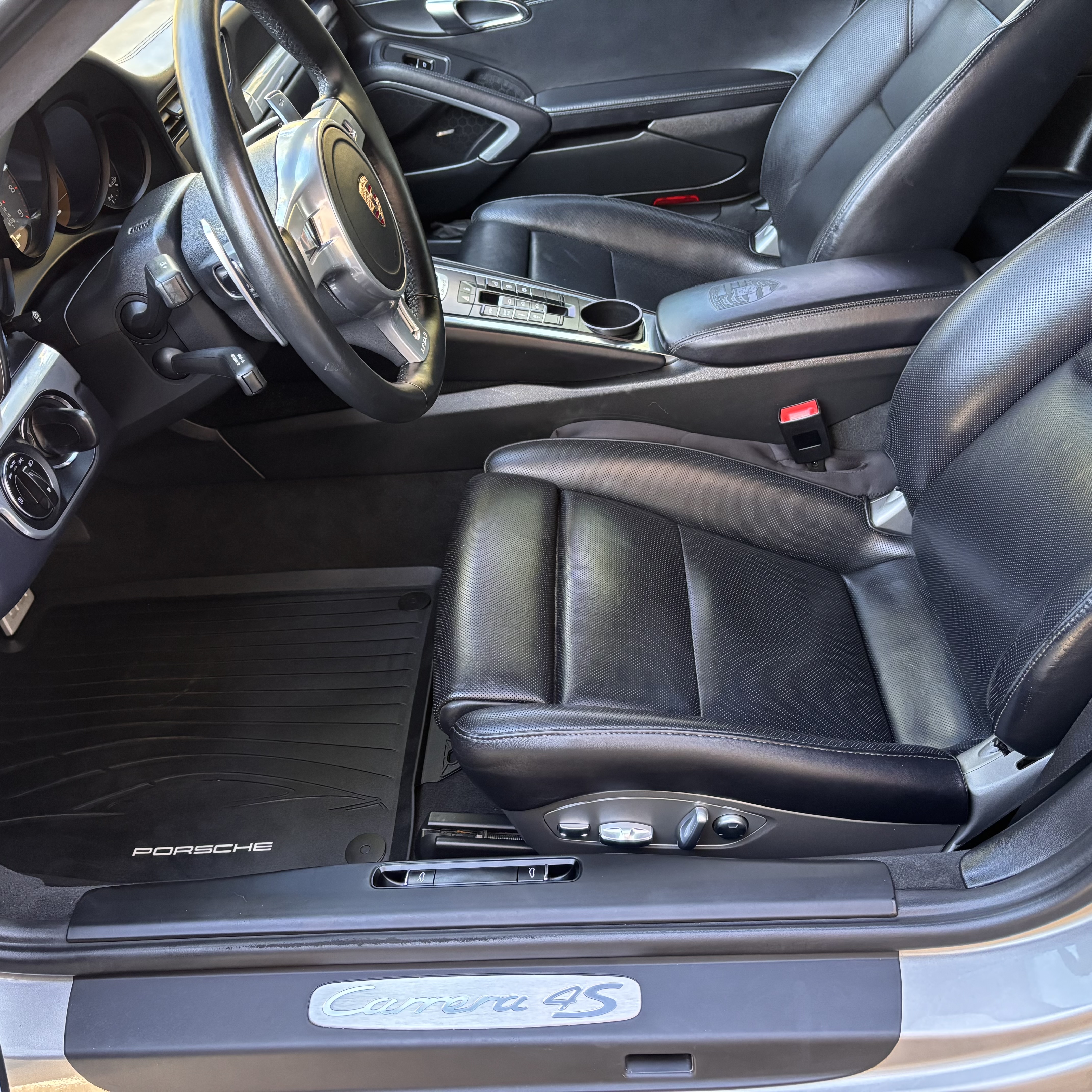 Used 2013 Porsche 911 Carrera 4S AWD/4WD image 11