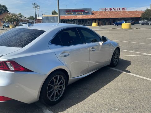 Used 2015 Lexus IS 250 w/ Navigation System Package image 4