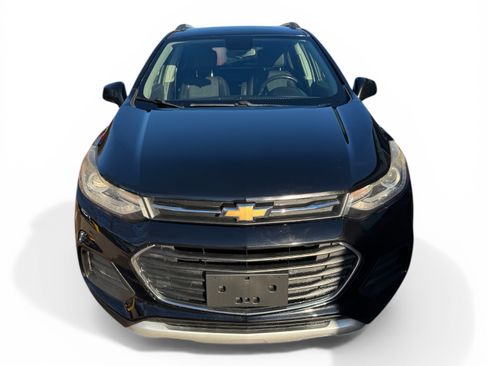 Used 2017 Chevrolet Trax LT w/ Driver Confidence Package FWD image 1