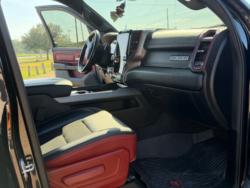 Used 2019 RAM 1500 Rebel w/ Rebel Level 2 Equipment Group AWD/4WD image 18