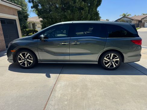 Used 2018 Honda Odyssey Elite image 6