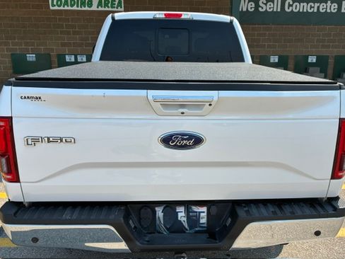 Used 2017 Ford F150 Lariat w/ Equipment Group 502A Luxury AWD/4WD image 5
