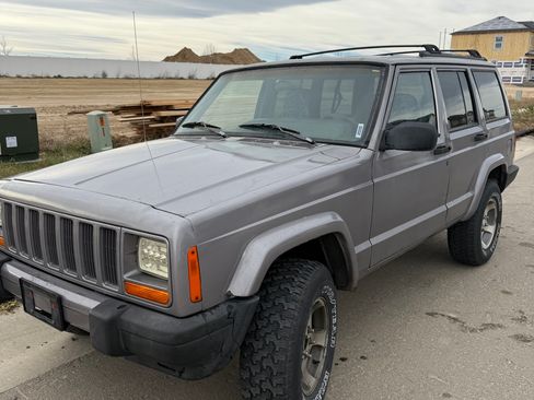 Used 2000 Jeep Cherokee Sport image 9