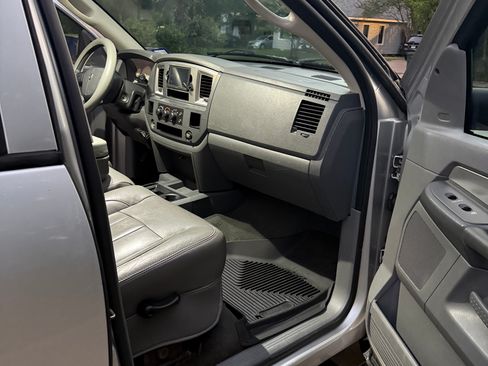 Used 2007 Dodge Ram 2500 Truck SLT RWD image 10