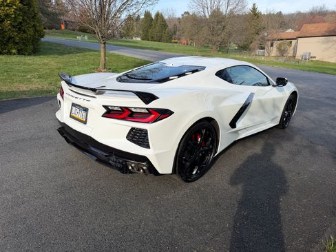 Used 2020 Chevrolet Corvette Stingray Premium Cpe w/ 3LT Preferred Equipment Group image 2