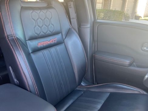 Used 2023 Nissan Frontier PRO-4X w/ Pro-4X Premium Package image 15