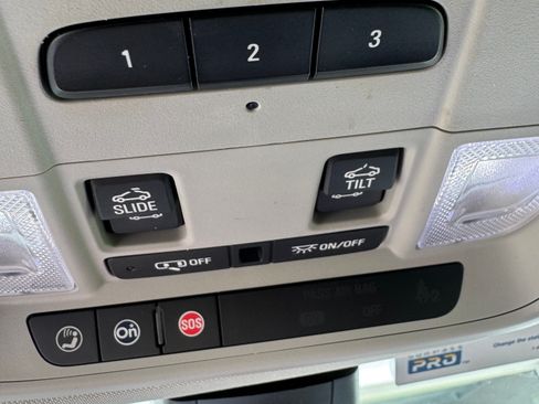 Used 2018 Buick Enclave Avenir w/ Trailering Package FWD image 13