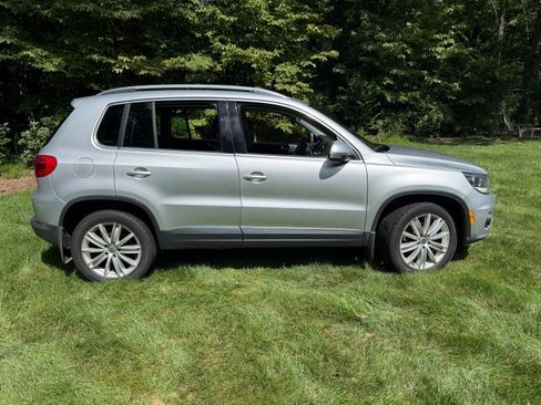 Used 2012 Volkswagen Tiguan SE AWD/4WD image 4