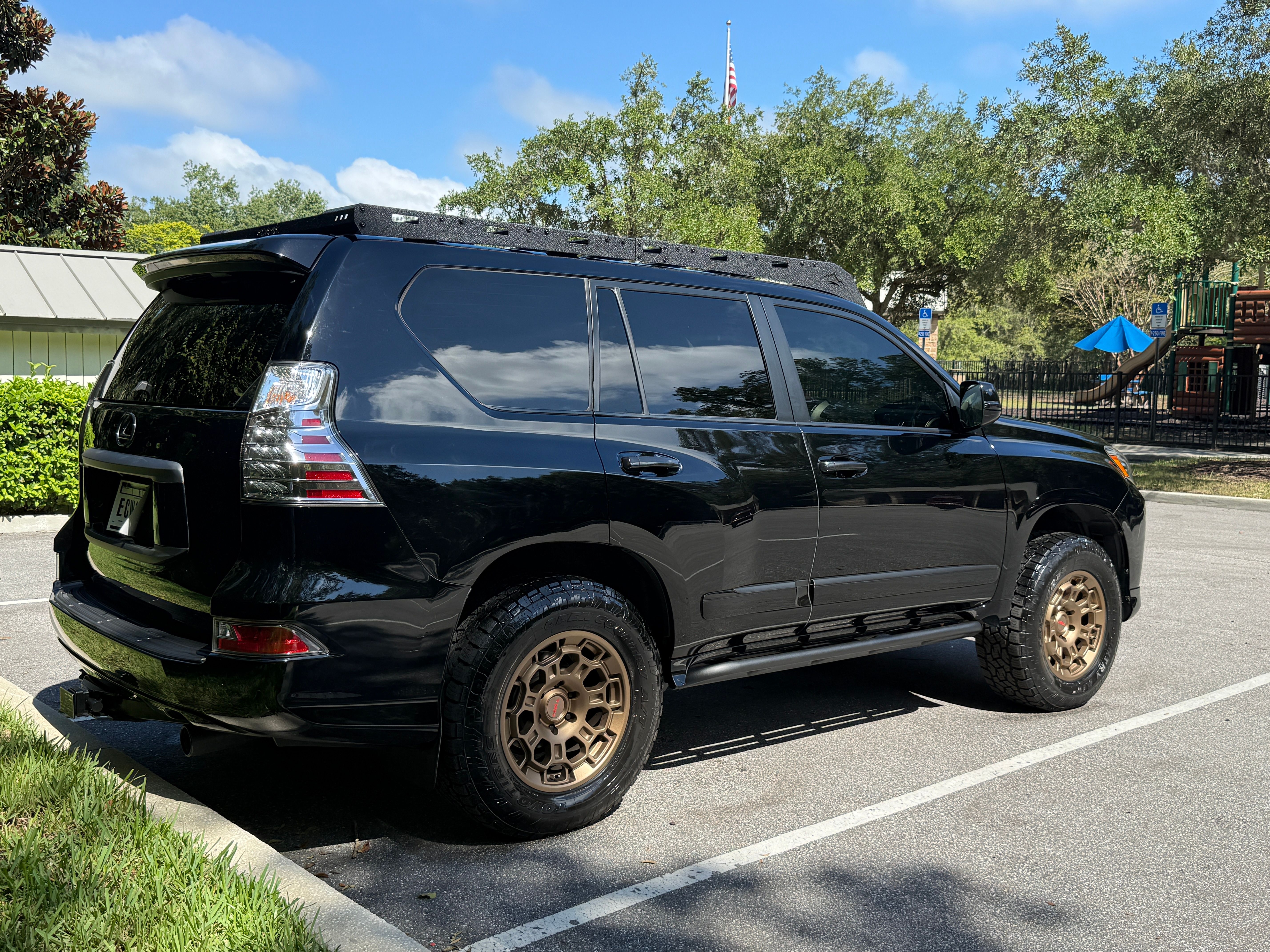 Used 2015 Lexus GX 460 w/ Premium Package AWD/4WD image 15