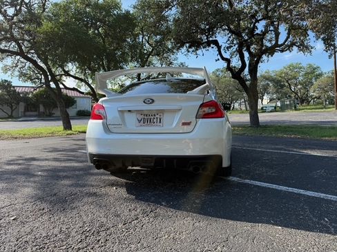 Used 2019 Subaru WRX STI Limited w/ Popular Package #1 AWD/4WD image 9