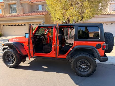 Used 2023 Jeep Wrangler Unlimited Sport w/ Xtreme 35 Tire Package AWD/4WD image 6