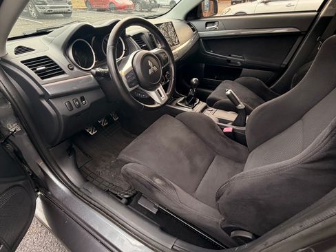 Used 2011 Mitsubishi Lancer Evolution GSR image 6