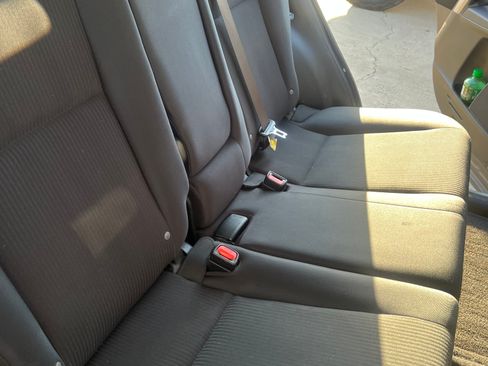 Used 2016 Toyota RAV4 LE FWD image 15