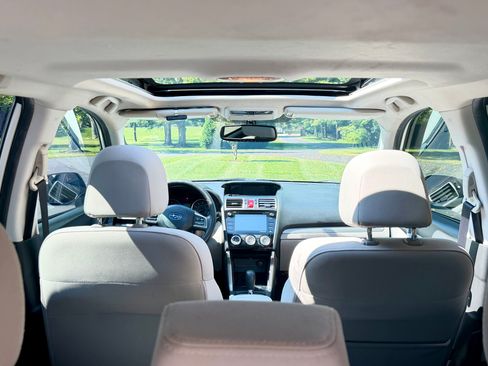 Used 2016 Subaru Forester 2.5i Premium w/ Popular Package #2 AWD/4WD image 17