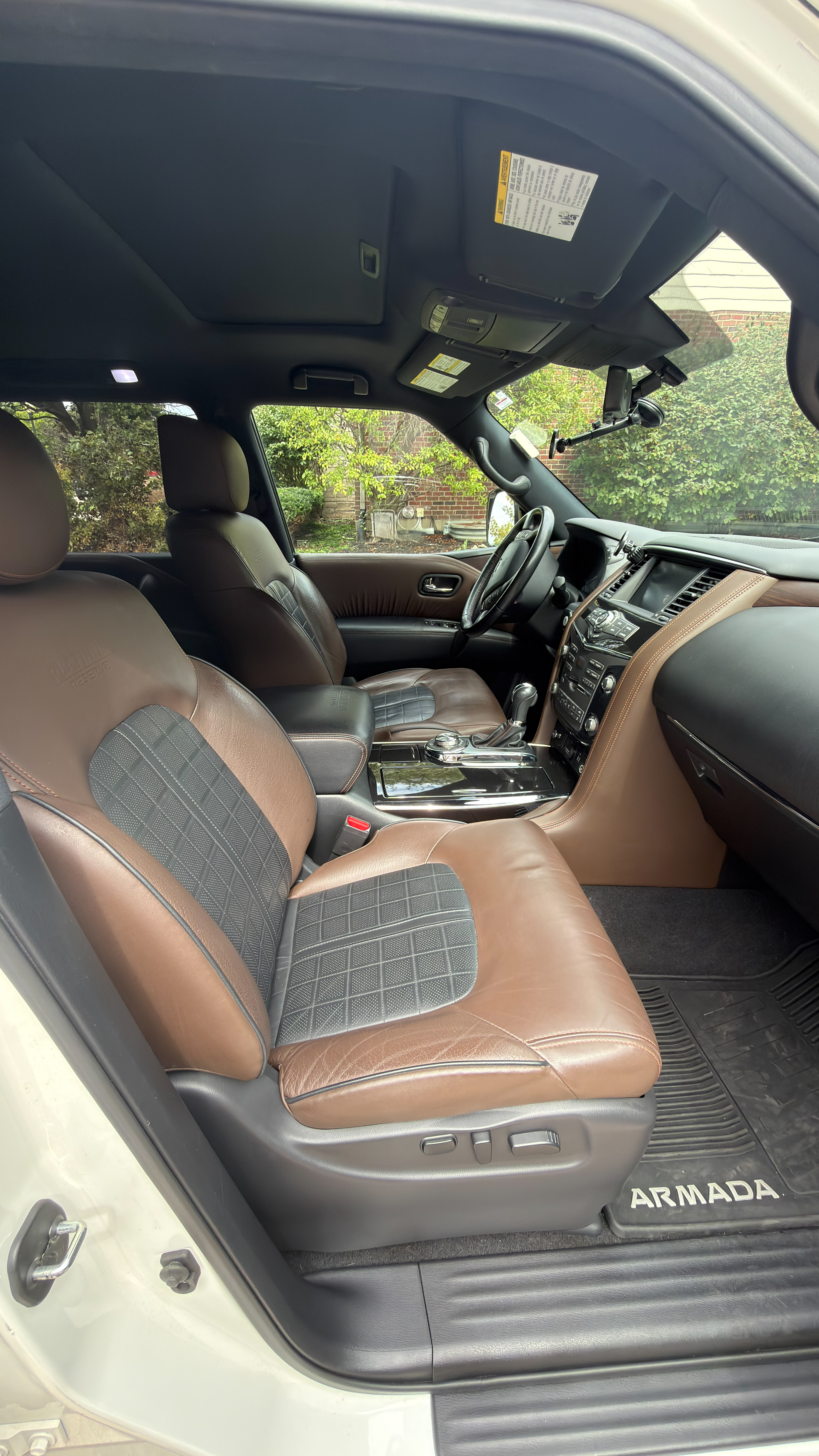 Used 2019 Nissan Armada Platinum w/ Captain's Chairs Package AWD/4WD image 8