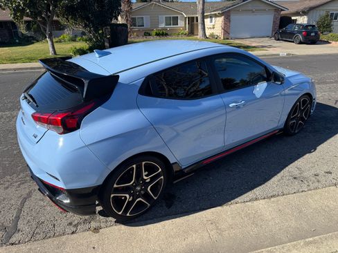 Used 2022 Hyundai Veloster N image 9