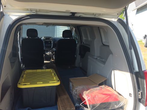 Used 2013 RAM C/V Tradesman FWD image 9