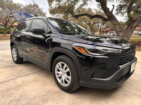 Used 2023 Toyota Corolla Cross L image 26