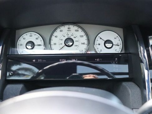 Used 2011 Rolls-Royce Ghost image 22