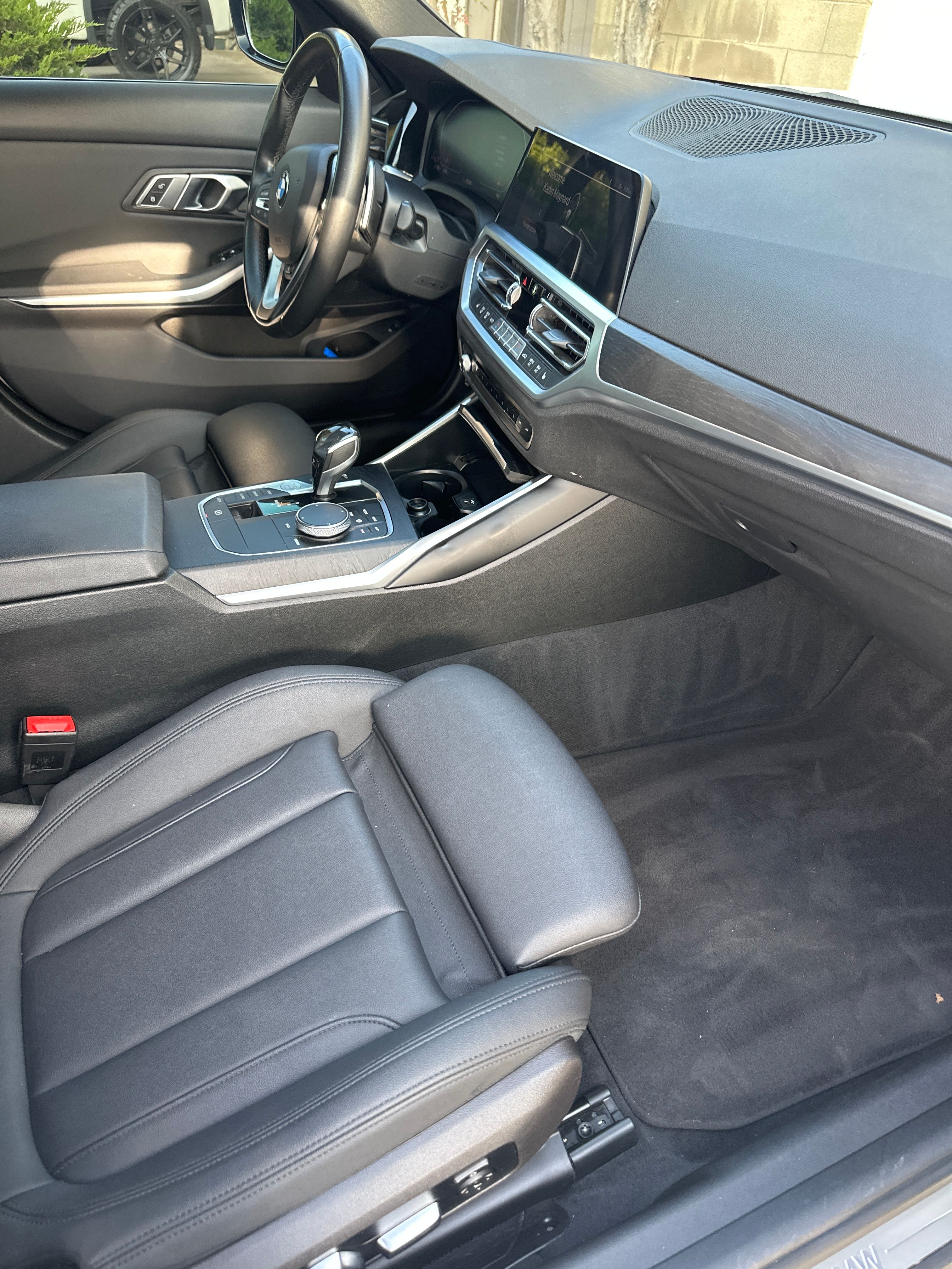 Used 2019 BMW 330i Sedan w/ Premium Package RWD image 16