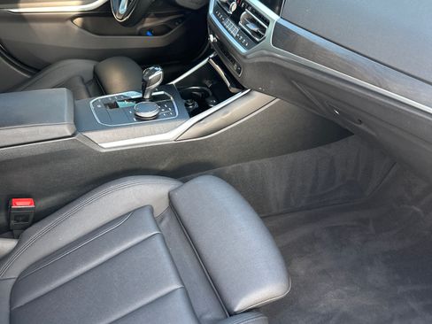 Used 2019 BMW 330i Sedan w/ Premium Package image 16