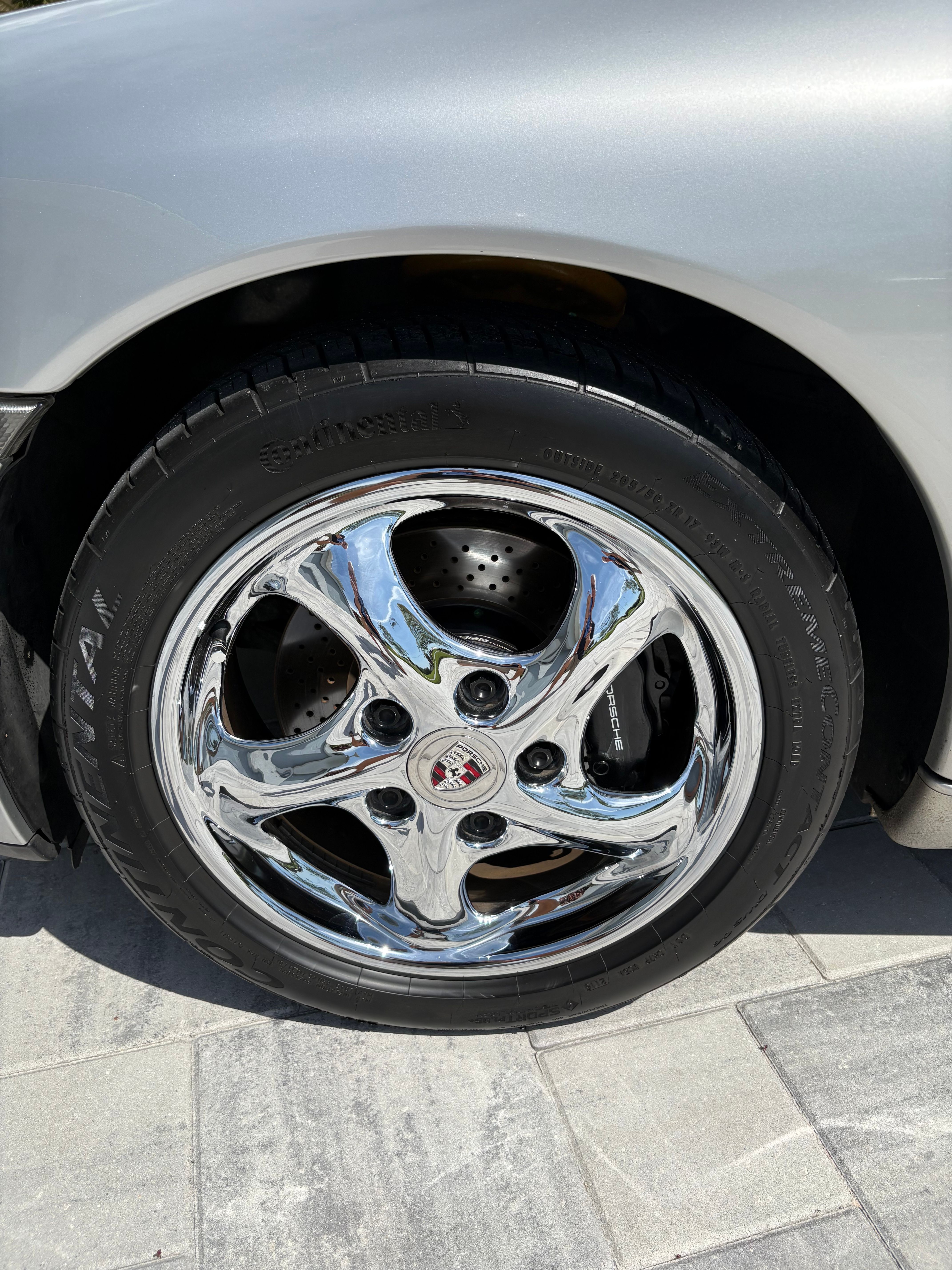 Used 2001 Porsche 911 Cabriolet image 9