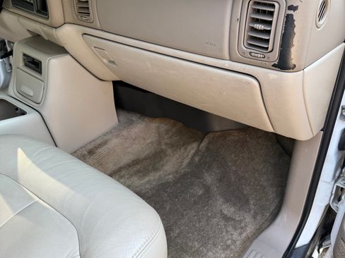 Used 2002 Chevrolet Suburban LS RWD image 29
