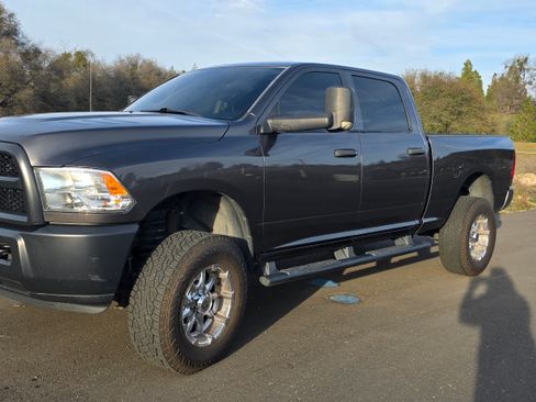 Used 2017 RAM 2500 Tradesman image 1