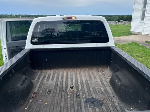 Used 2011 Ford F250 XLT w/ XLT Interior Pkg AWD/4WD image 15