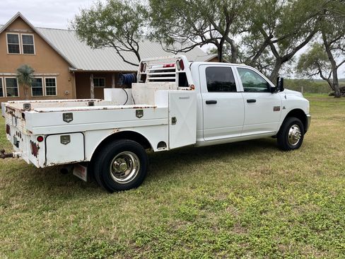 Used 2012 RAM 3500 ST w/ Chrome Appearance Group image 4
