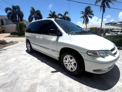 Used 1996 Dodge Caravan ES