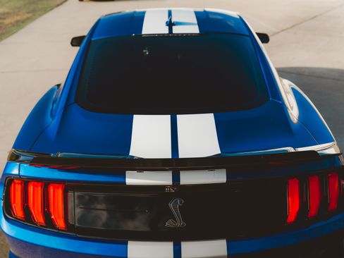 Used 2022 Ford Mustang Shelby GT500 w/ Technology Package image 11