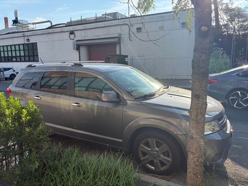 Used 2013 Dodge Journey Crew w/ Flexible Seating Group image 11