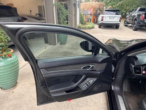 Used 2012 Porsche Panamera S RWD image 15