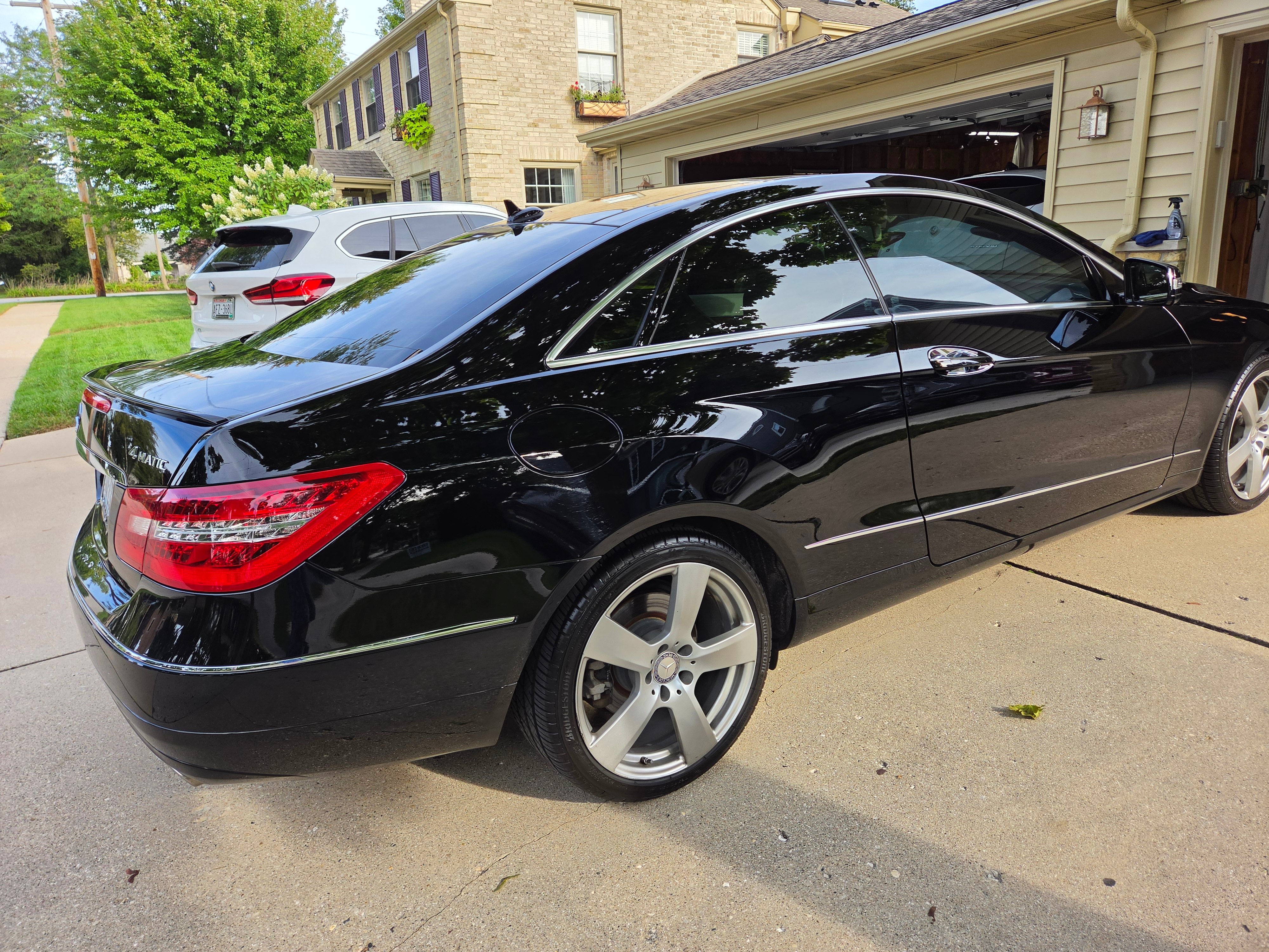 Used 2013 Mercedes-Benz E 350 4MATIC Coupe image 9