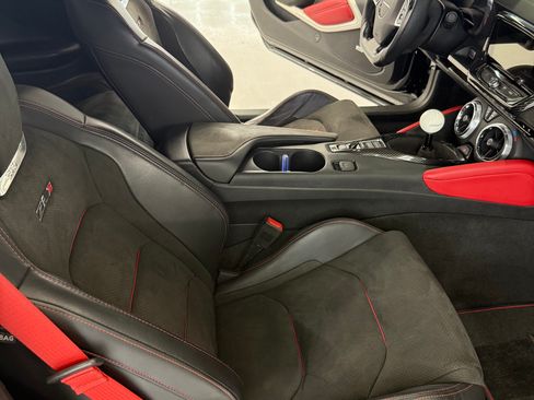 Used 2021 Chevrolet Camaro ZL1 image 21