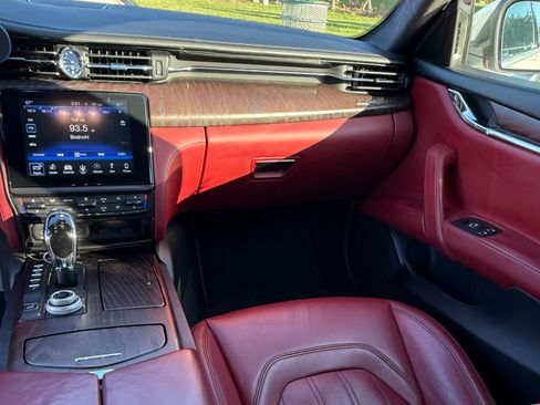 Used 2018 Maserati Quattroporte S GranLusso image 10