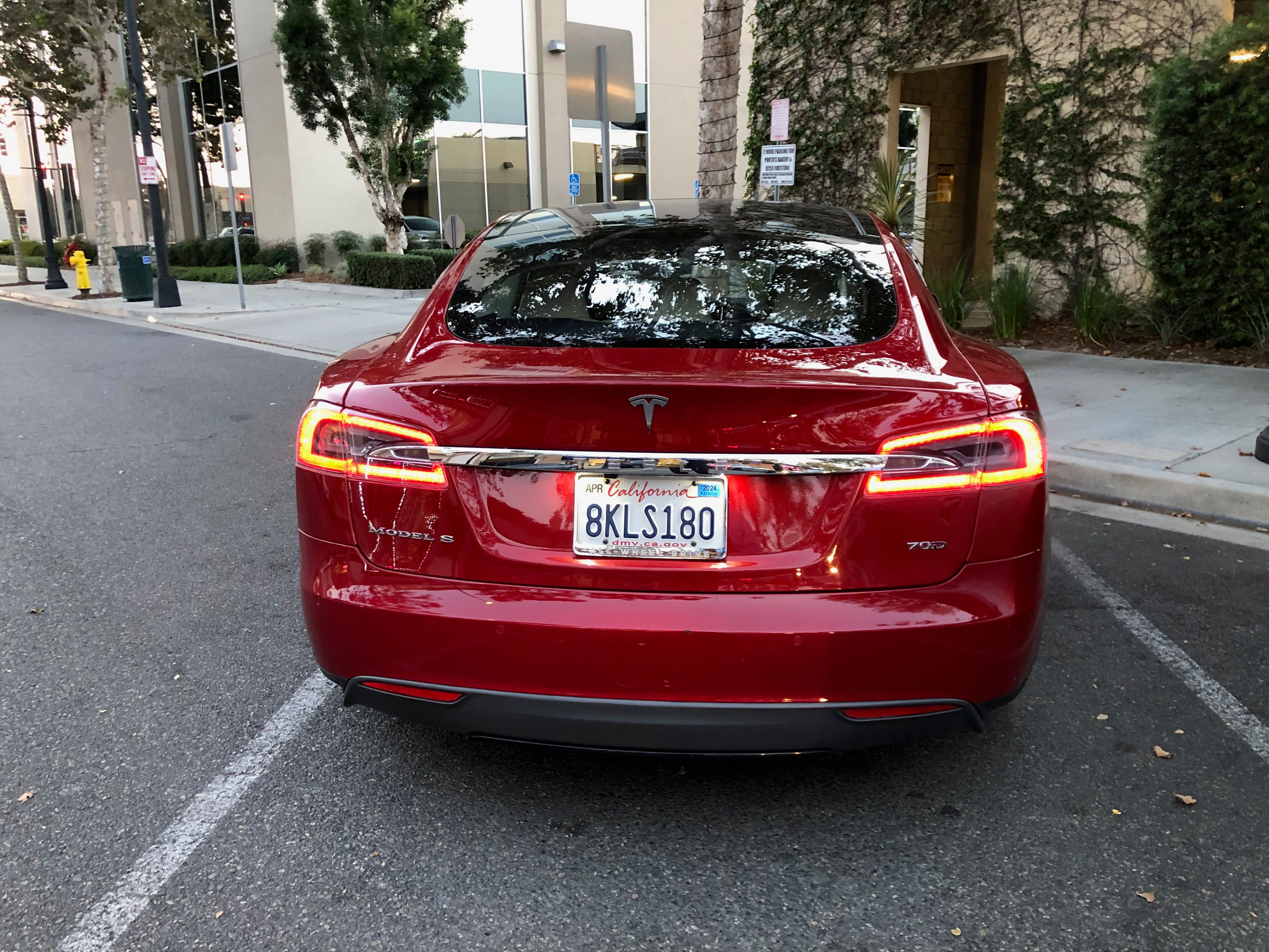 Used 2016 Tesla Model S 70D AWD/4WD image 6