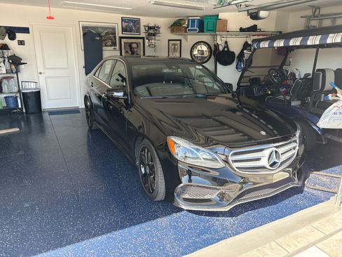 Used 2016 Mercedes-Benz E 350 Sedan image 2