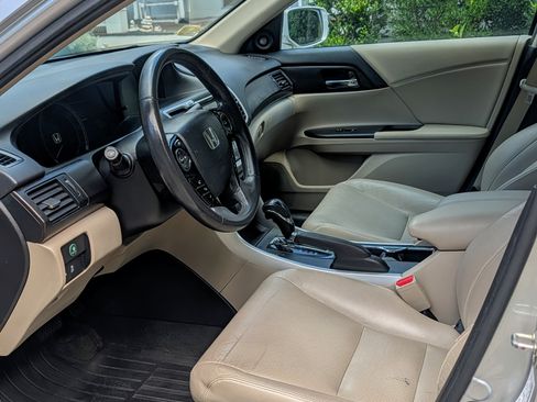 Used 2015 Honda Accord EX-L image 6