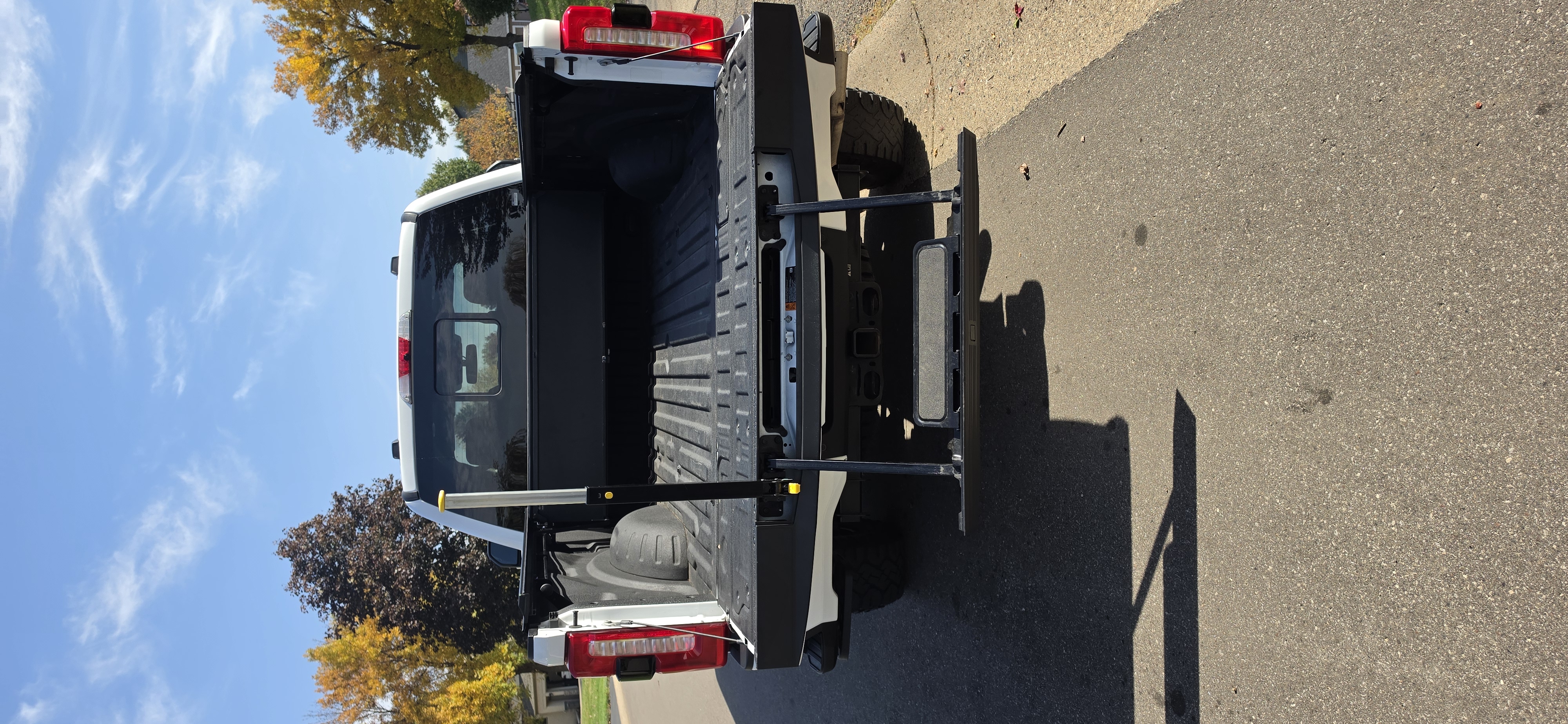 Used 2024 Ford F250 Lariat w/ Lariat Ultimate Package AWD/4WD image 10