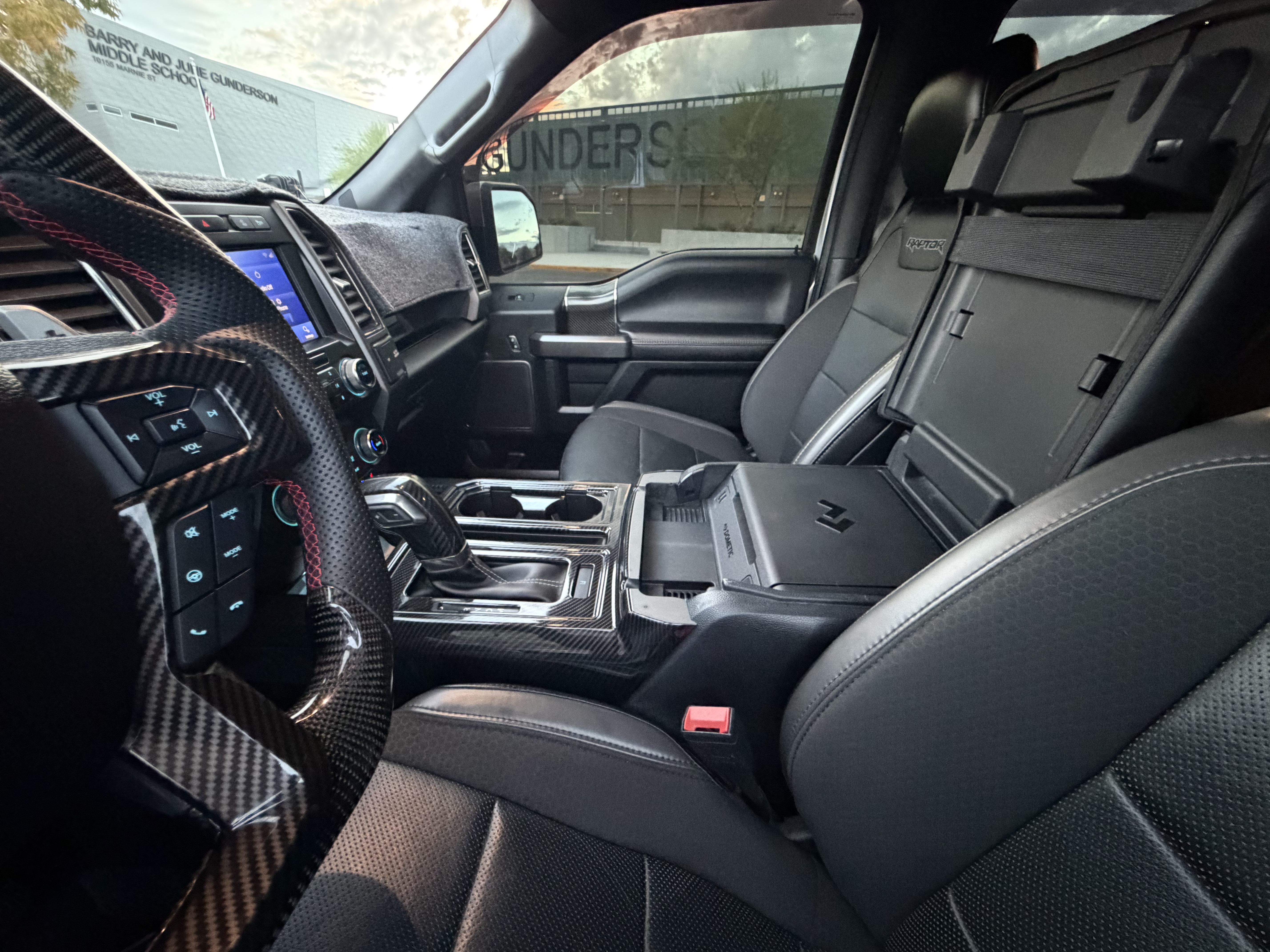 Used 2019 Ford F150 Raptor w/ Equipment Group 802A Luxury AWD/4WD image 19