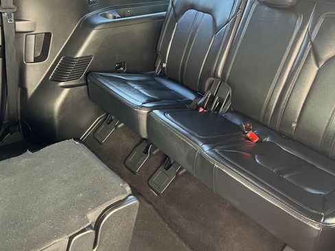 Used 2019 Ford Expedition Max Limited image 14