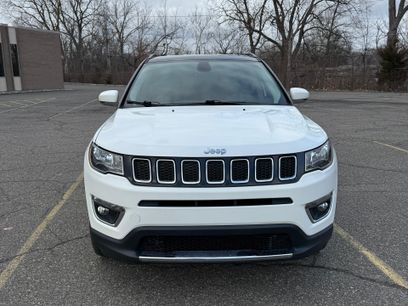 Used 2018 Jeep Compass Limited w/ Navigation Group