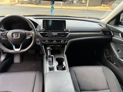 Used 2018 Honda Accord LX image 6