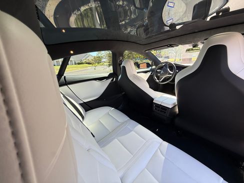 Used 2018 Tesla Model S 75D image 12