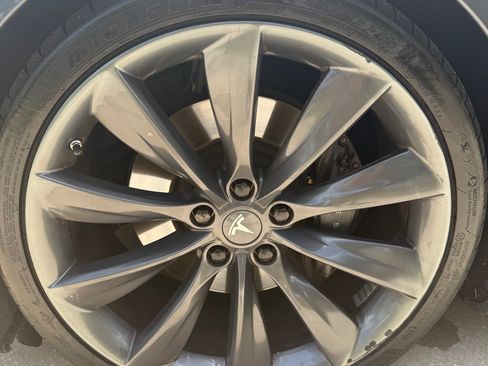 Used 2015 Tesla Model S 70D AWD/4WD image 12