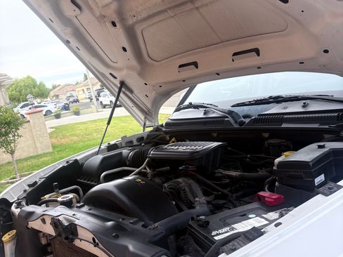 Used 2011 Dodge Dakota Big Horn image 4