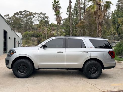 Used 2023 Ford Expedition Timberline image 1